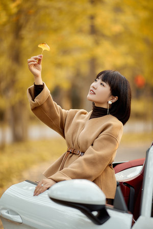 孟月月学游泳