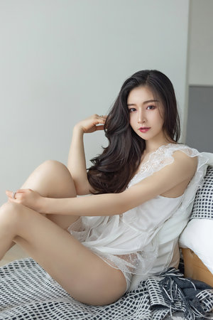成年女人大片