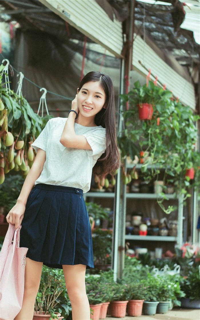 校花用丝袜脚给我脚足