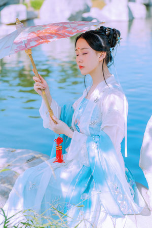 亲女禁忌h秘爱奶水