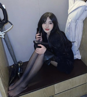 在线看不卡AV